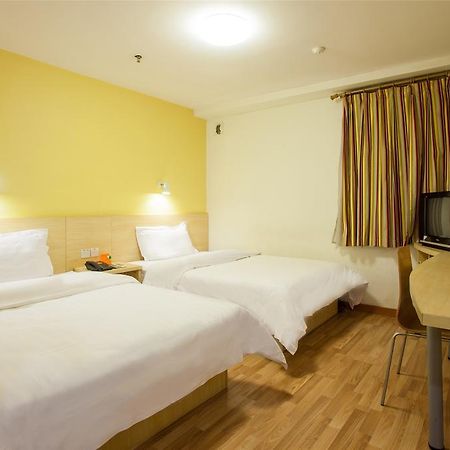 7Days Inn Guiyang Posts And Telecommunications Building Εξωτερικό φωτογραφία
