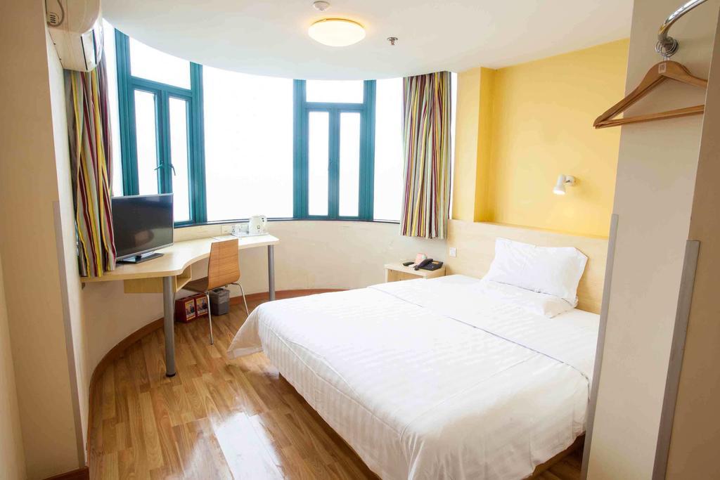 7Days Inn Guiyang Posts And Telecommunications Building Δωμάτιο φωτογραφία