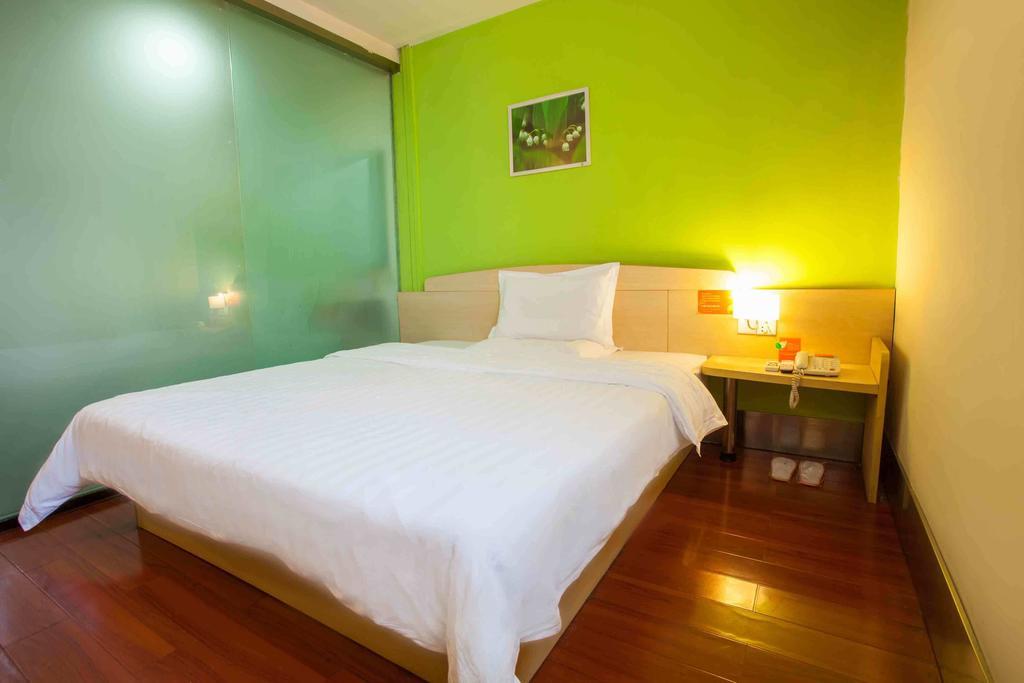 7Days Inn Guiyang Posts And Telecommunications Building Εξωτερικό φωτογραφία